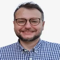 Dan Ponomarenko - Featured